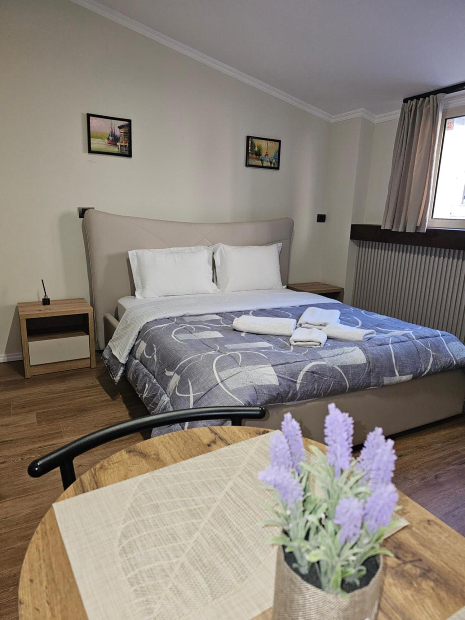 Vila Tafa Apartments ติรานา ภายนอก รูปภาพ